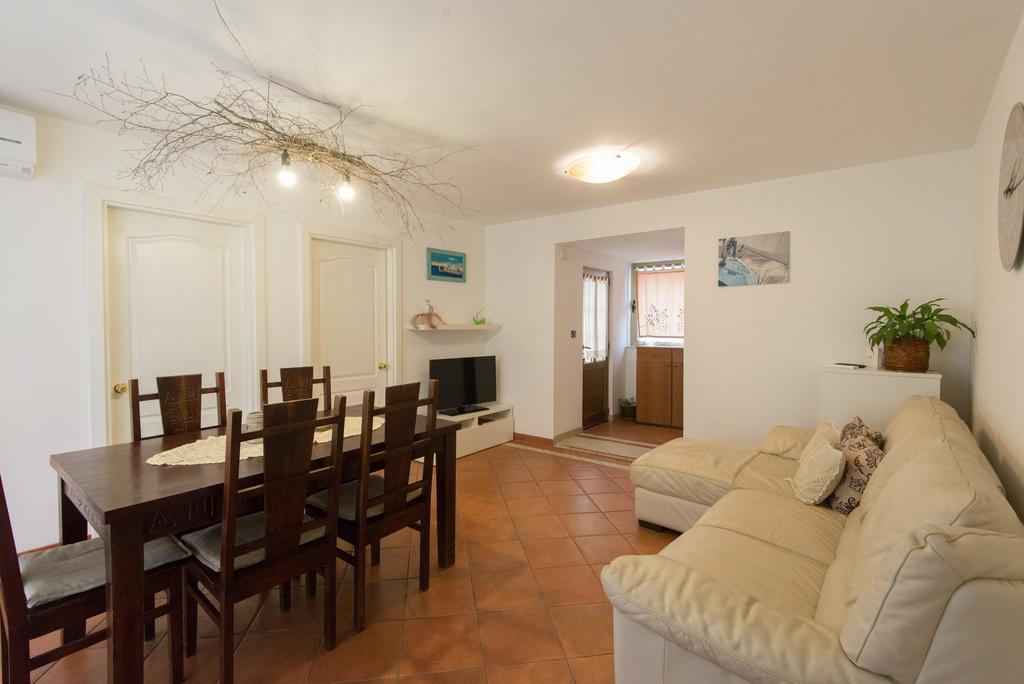 Apartment Roberta Rijeka Exterior photo